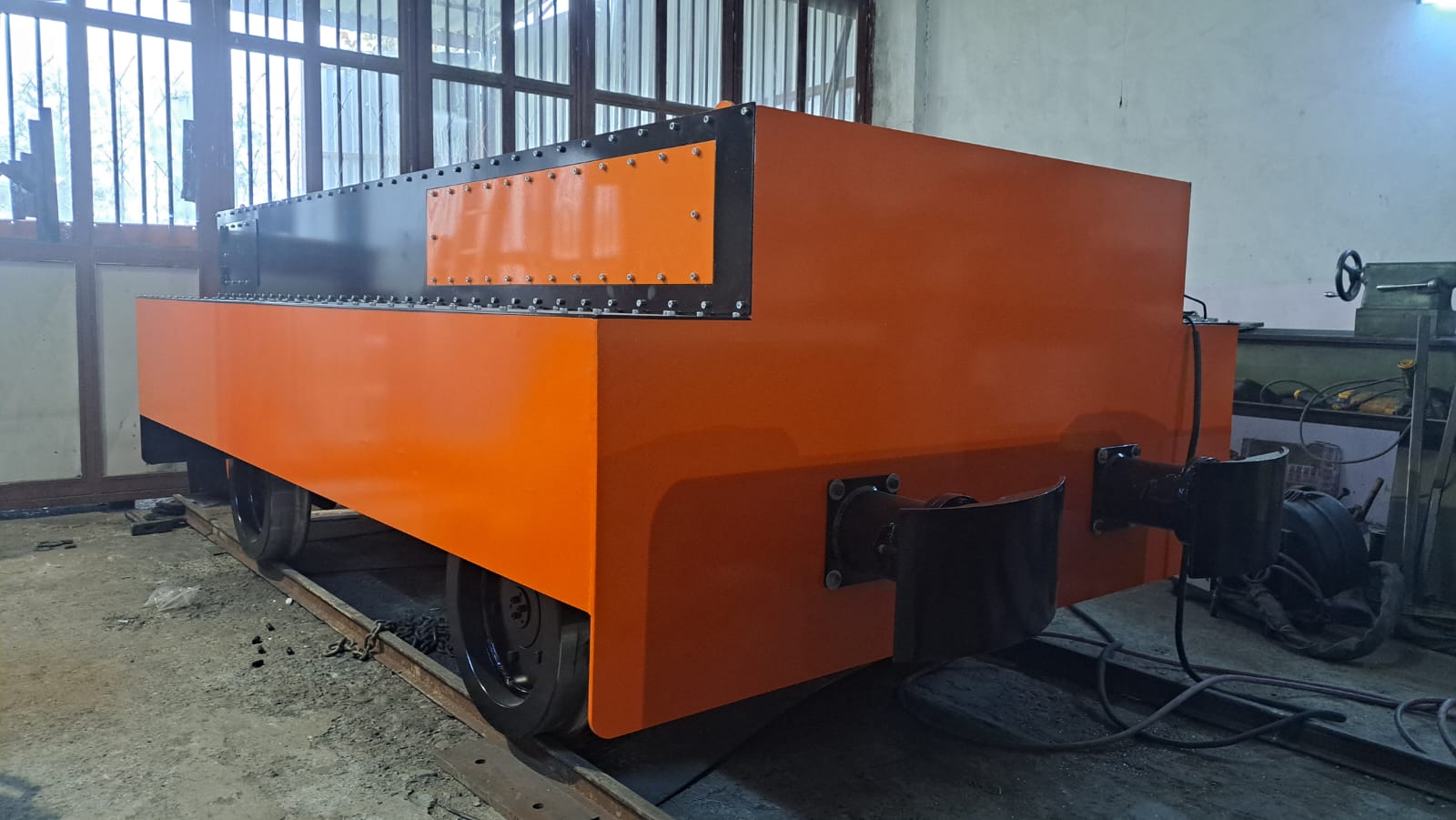 Akülü Manevra aracı