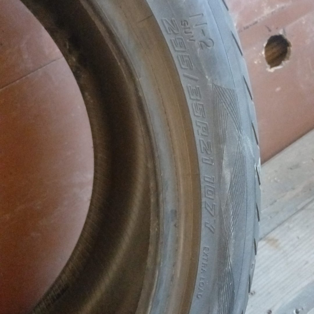 295/35 R21 YOKOHAMA 107Y ÇIKMA LASTİK