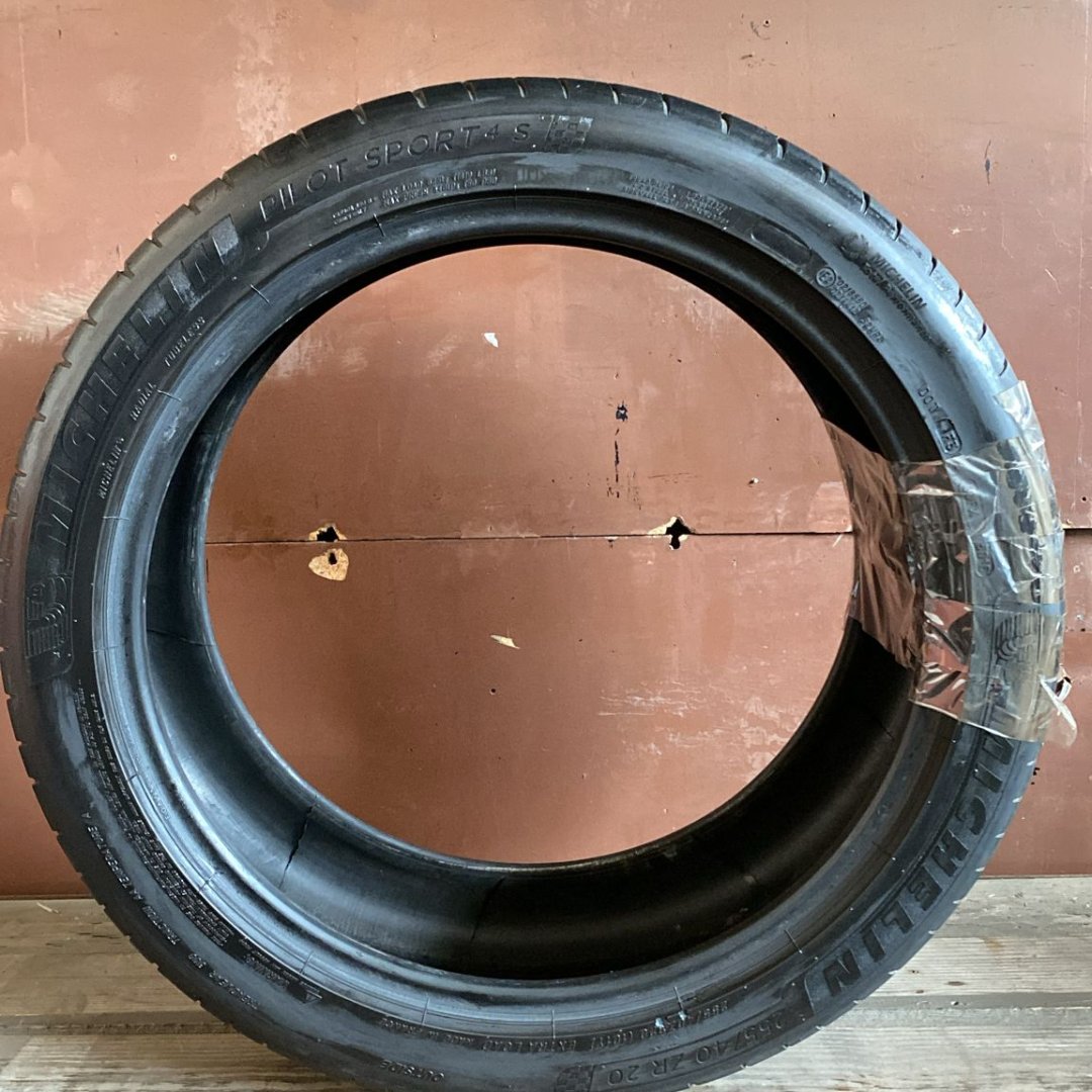 255/40 R20 MICHELIN PILOTSPORT 4S 101Y ÇIKMA YAZ LASTİĞİ