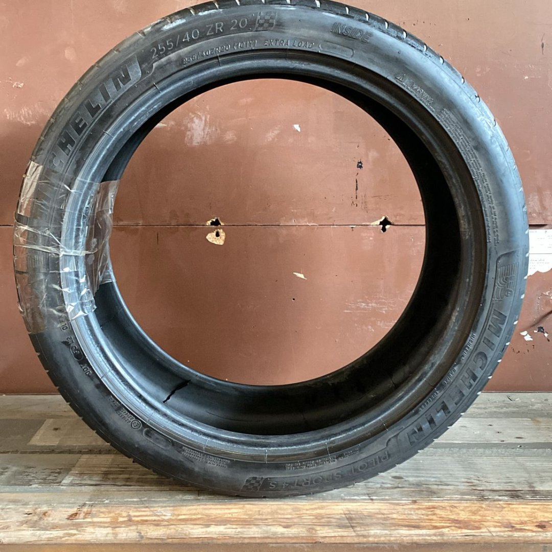 255/40 R20 MICHELIN PILOTSPORT 4S 101Y ÇIKMA YAZ LASTİĞİ
