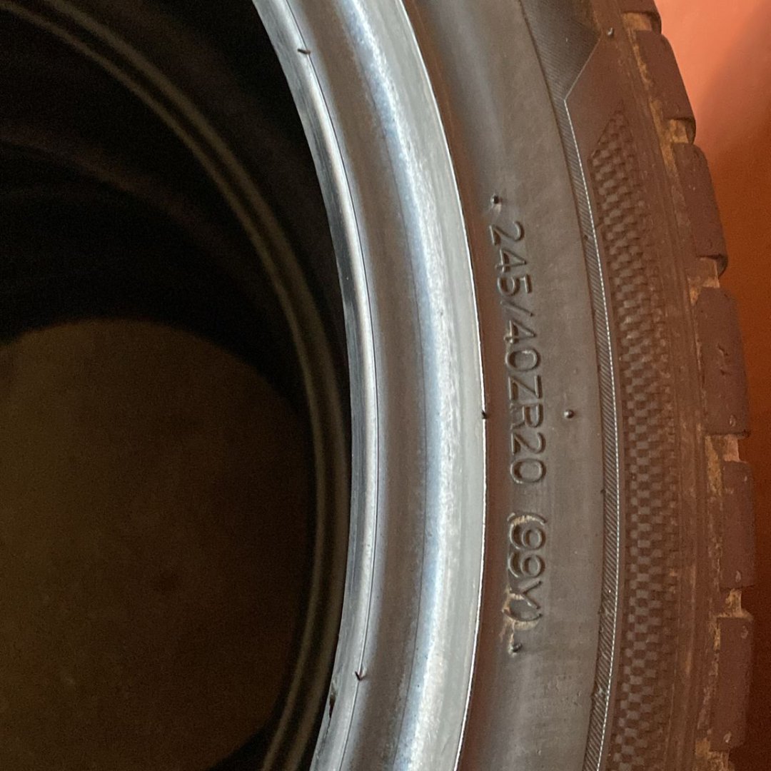 245/40 R20-275/35 R20 HANKOOK VENTUS PRIME 99V