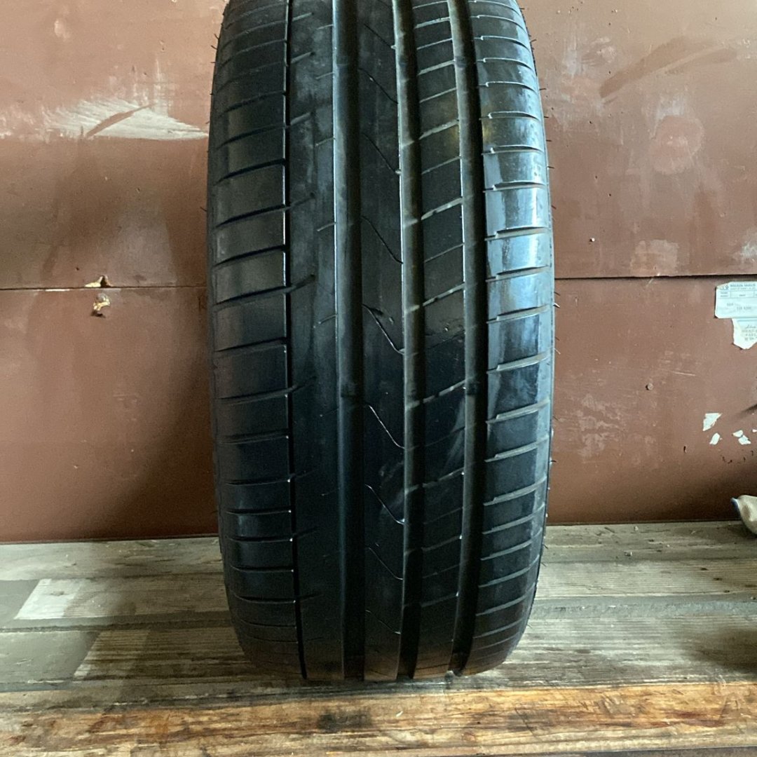 245/40 R19 STARMAXX ULTRA SPORT ST 790 98W