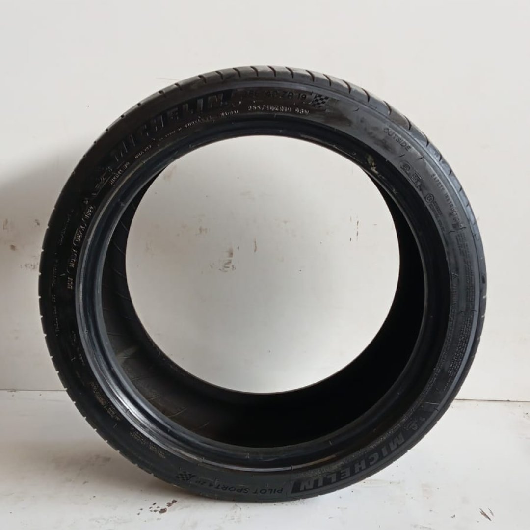 255/40 R19 MICHELIN PILOT SPORT 4 ZP YAZ ÇIKMA LASTİK